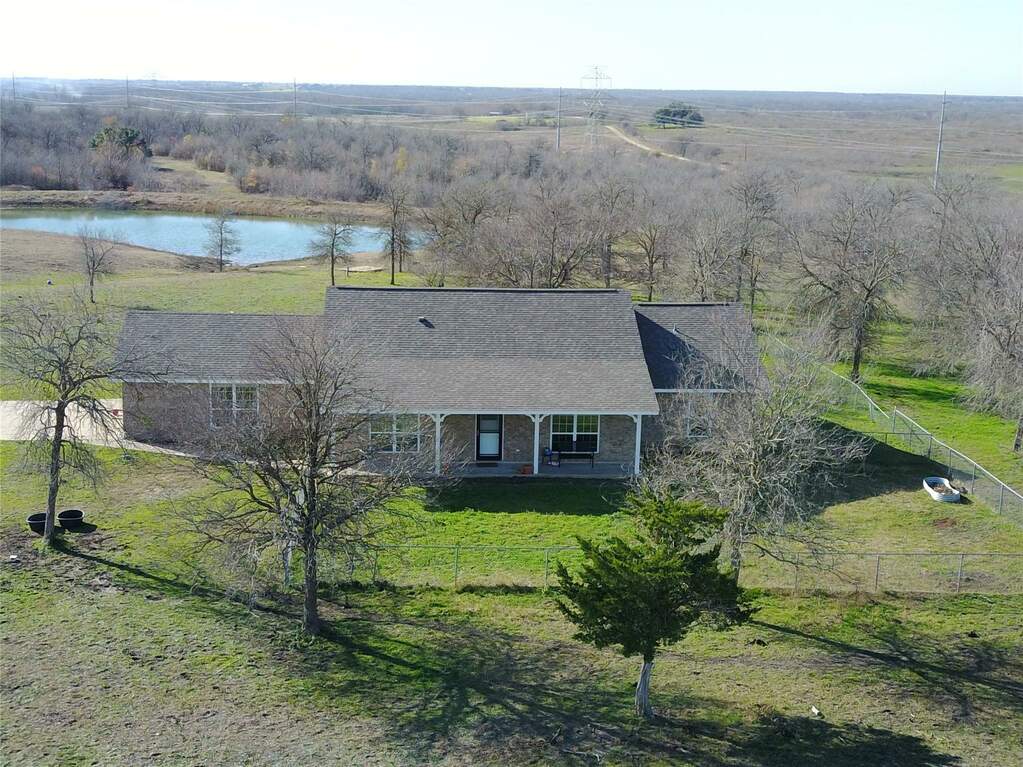 1903 County Road 104, Buckholts, TX 76518 MLS 3578525 properties