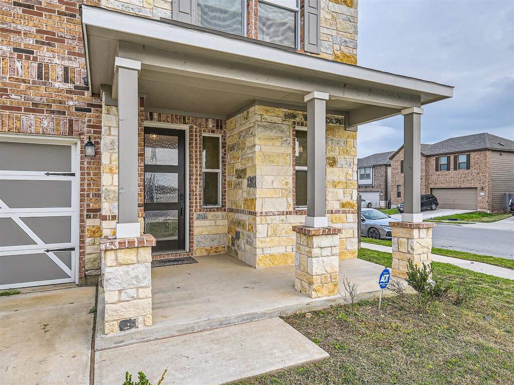 6521 Carriage Pines Dr, Del Valle, TX 78617 - View 2