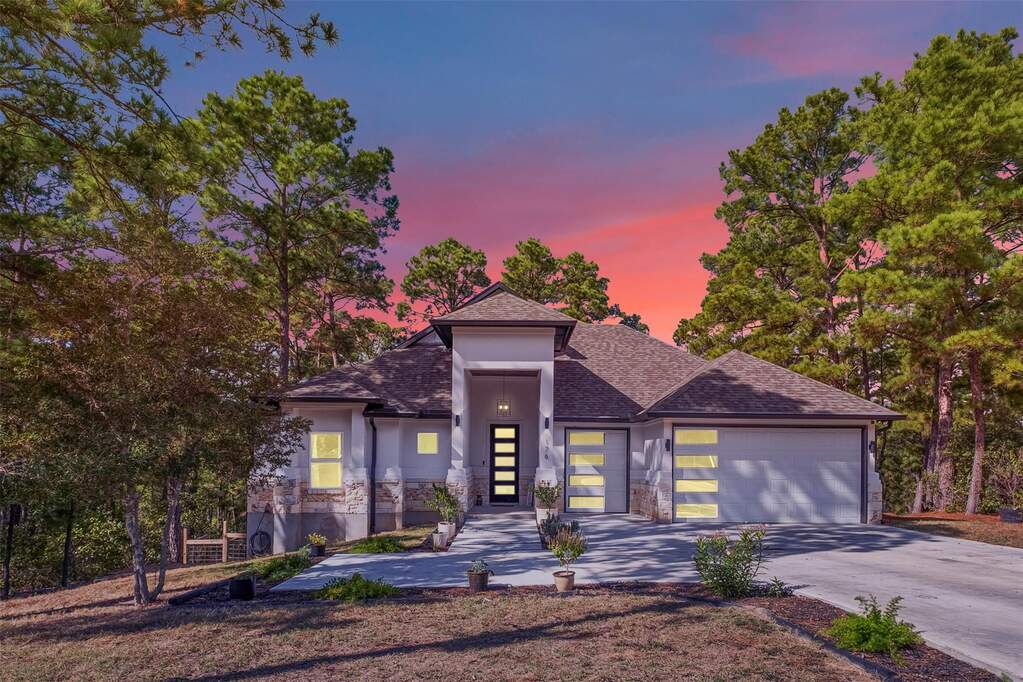 176 Briar Forest Dr, Bastrop, TX 78602, Bastrop