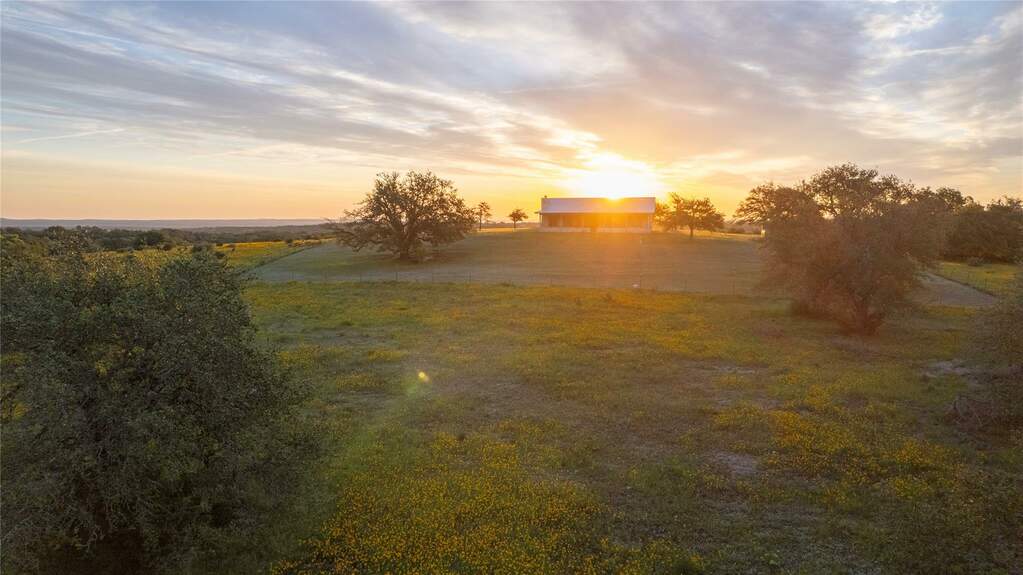 (Address confidential), Hye, Texas 78635 MLS 5068945 properties