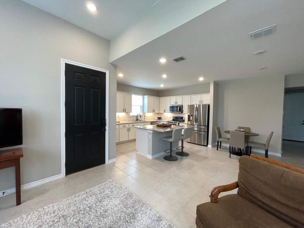108 Harborside Dr #101, San Marcos, TX 78666 - View 2