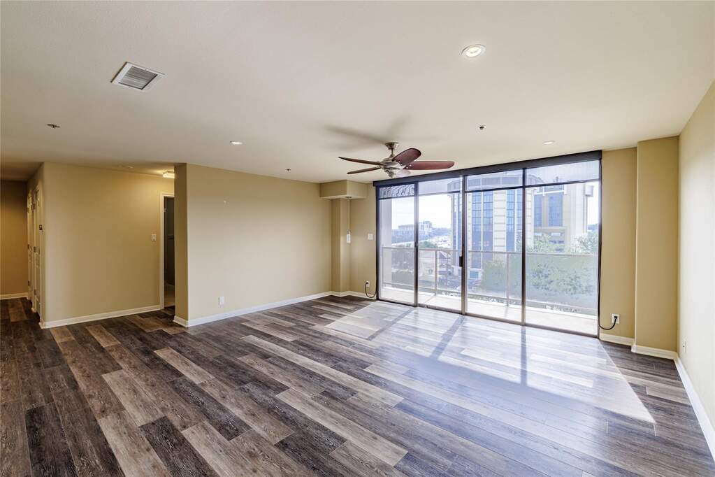 40 N Interstate 35 #6D3, Austin, TX 78701 - View 5