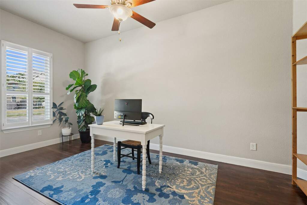 586 Oyster Crk, Buda, TX 78610 MLS 5721774 properties lone star