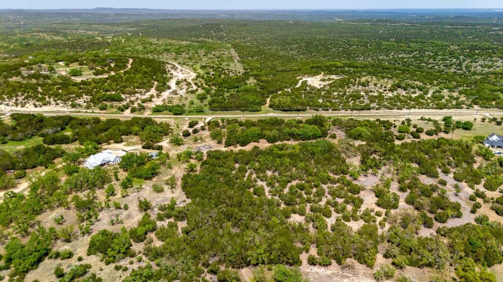 8221 W Fitzhugh Rd, Dripping Springs, TX 78620 MLS 5760350