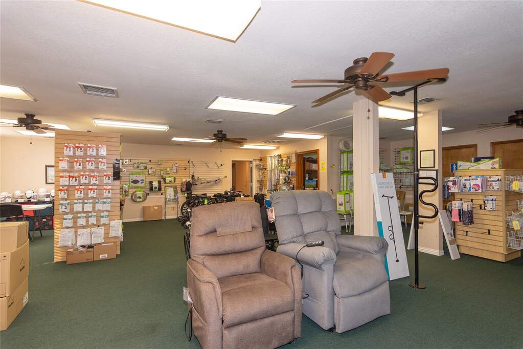 504 Leander Rd, Georgetown, TX 78626 - More