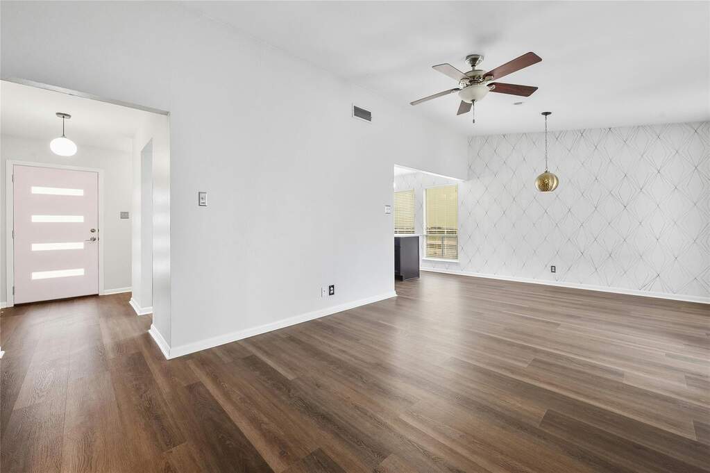 6504 Libyan Dr, Austin, TX 78745 - View 4