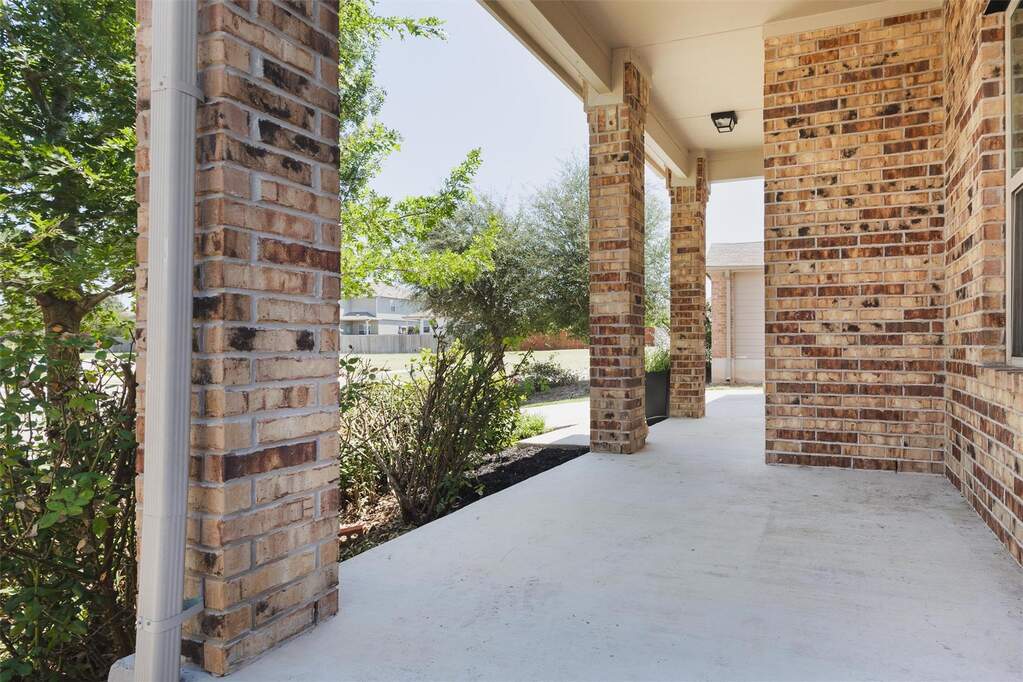 5917 Bell Tower Ln, Austin, TX 78747 | MLS# 6584004 | @properties lone ...