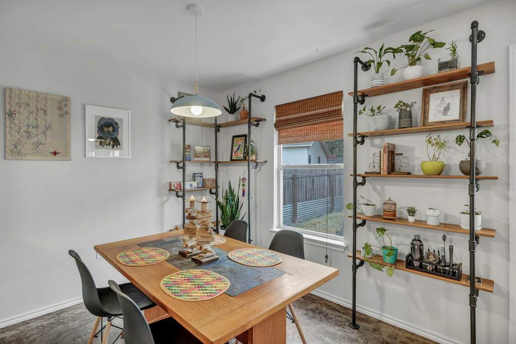 8707 Dittmar Oaks Dr, Austin, TX 78748 MLS 6821403 properties Dallas