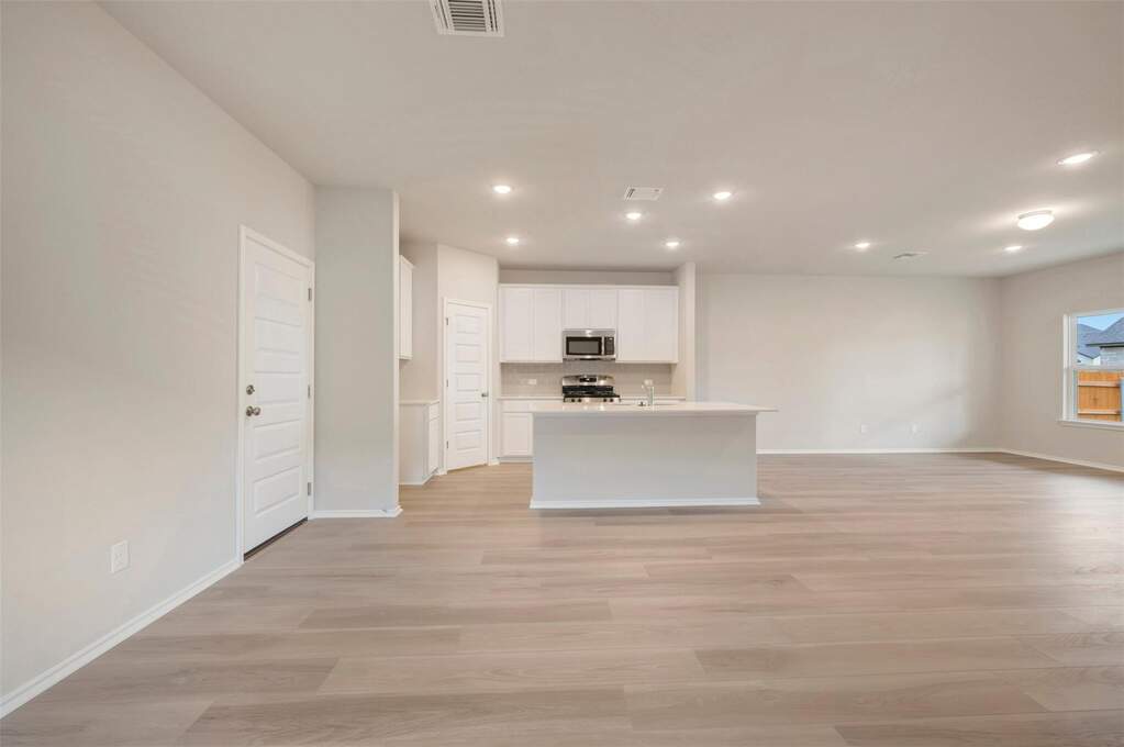 150 Big Banyan Dr, Dripping Springs, TX 78620 - More
