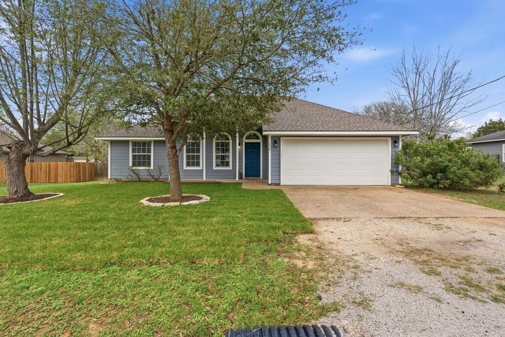 120 Kokomo Ln, Bastrop, TX 78602, Bastrop