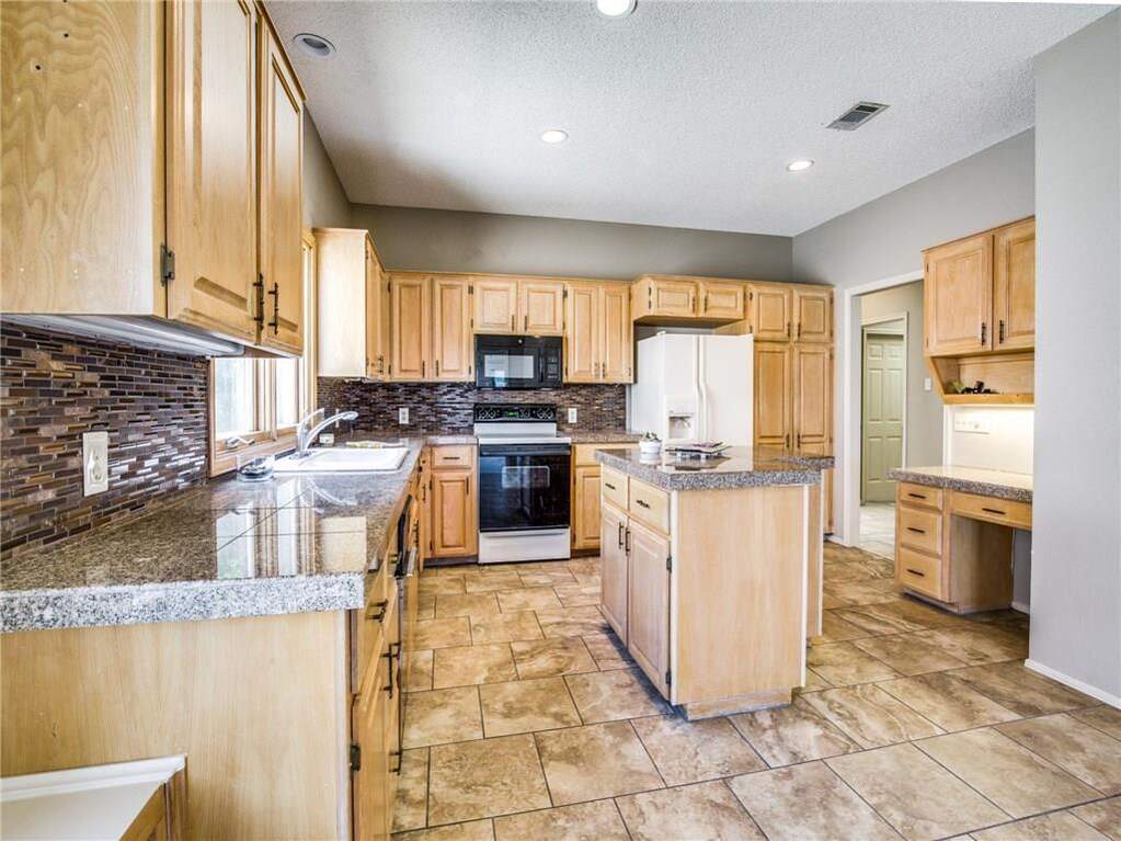 114 Paragon Ct, Lakeway, TX 78734 - View 4