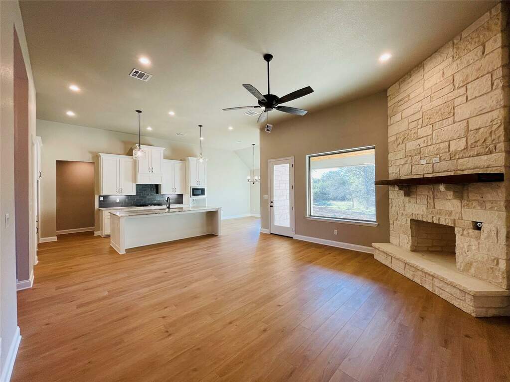 11163 Golden Eagle Ave, Salado, TX 76571 MLS 8352508 properties