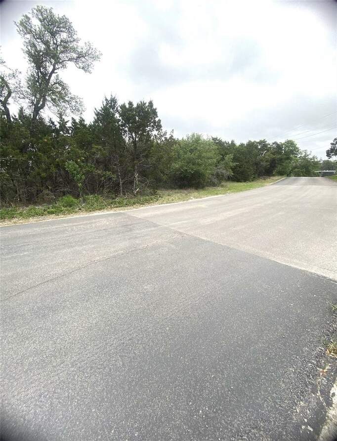 8600 Grandview Dr, Jonestown, TX 78645 MLS 8392863 properties