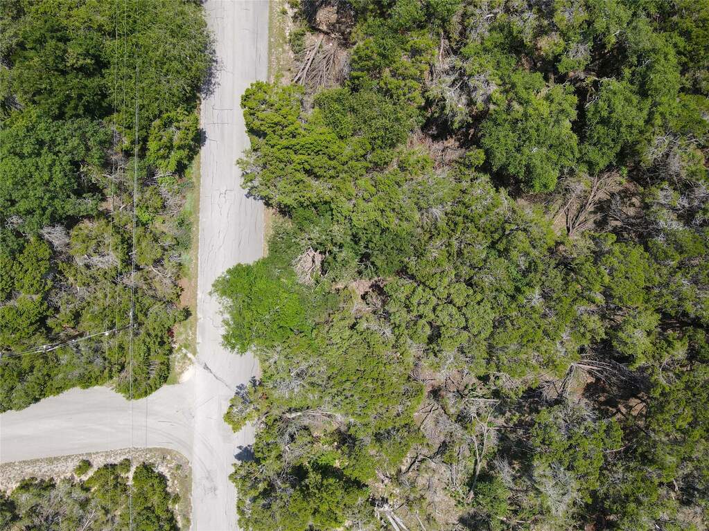 20605 El Dorado, Lago Vista, TX 78645 - More