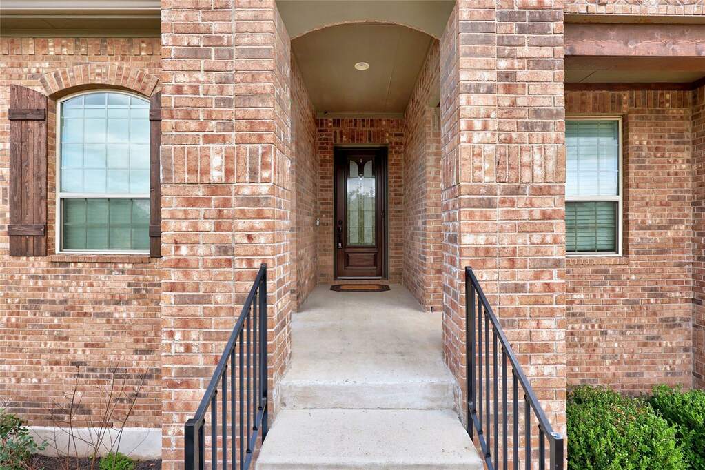 4304 Valley Oaks Dr, Leander, TX 78641 MLS 8884382 properties Dallas