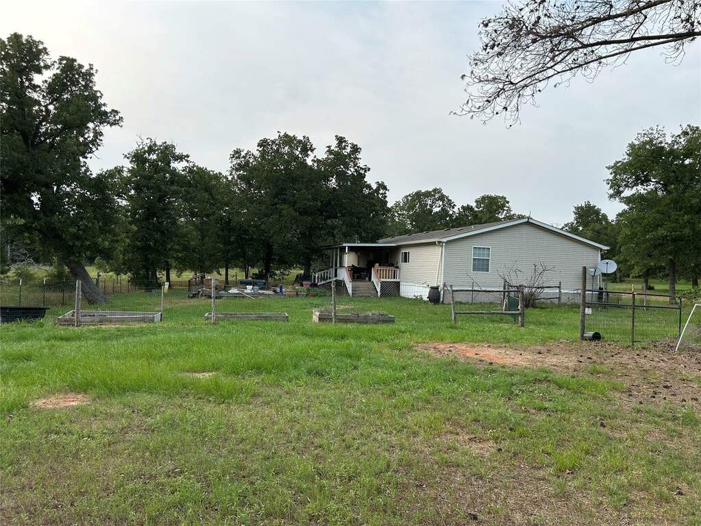 552 S Old Potato Rd, Paige, TX 78659 MLS 8998467 properties