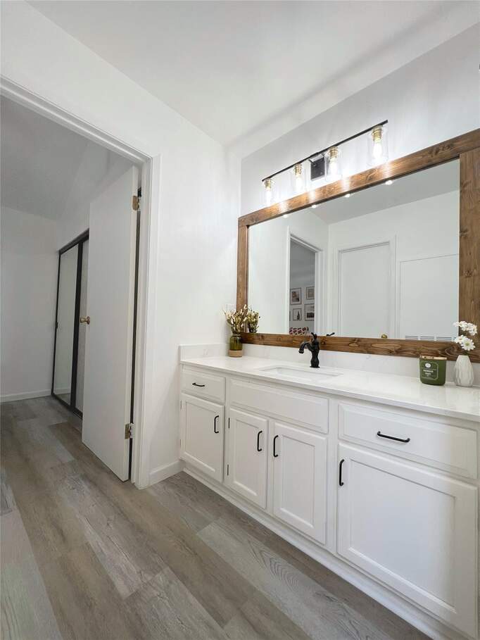 2815 Rio Grande St #204, Austin, TX 78705 - More