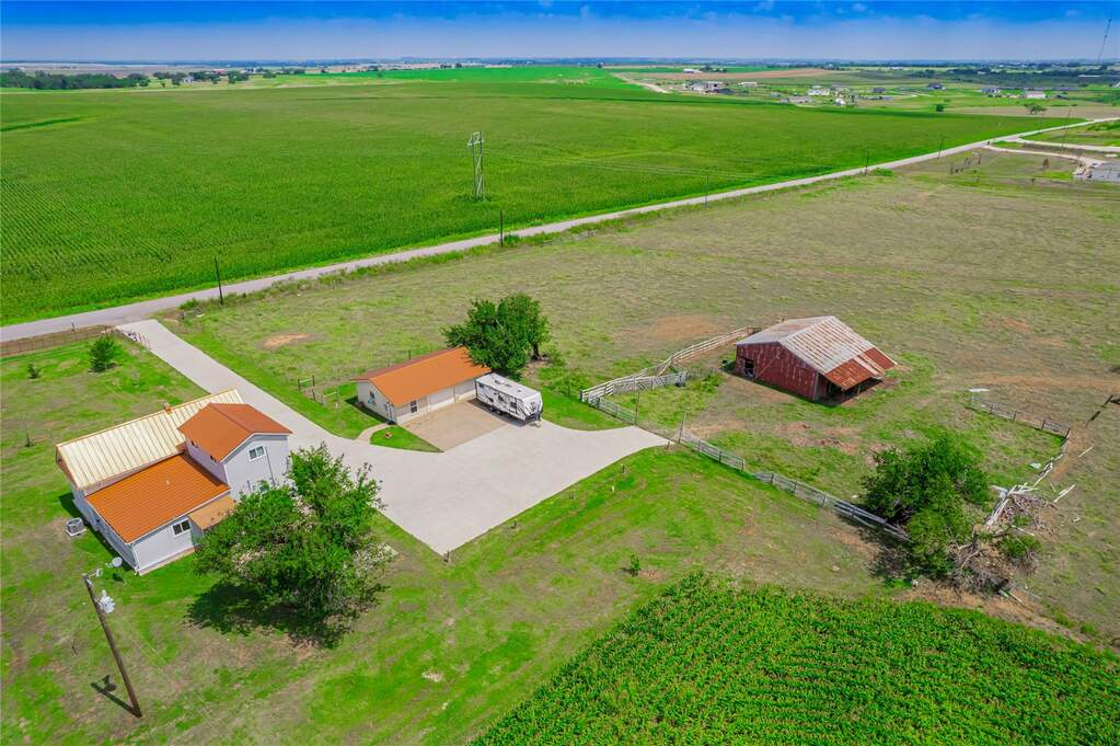 17205 County Line Rd, Elgin, TX 78621 MLS 9758397 properties