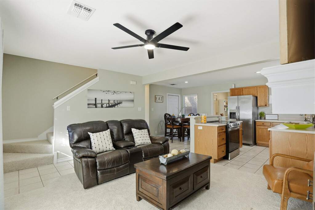 2325 Lakeshore Dr, Canyon Lake, TX 78133 - More