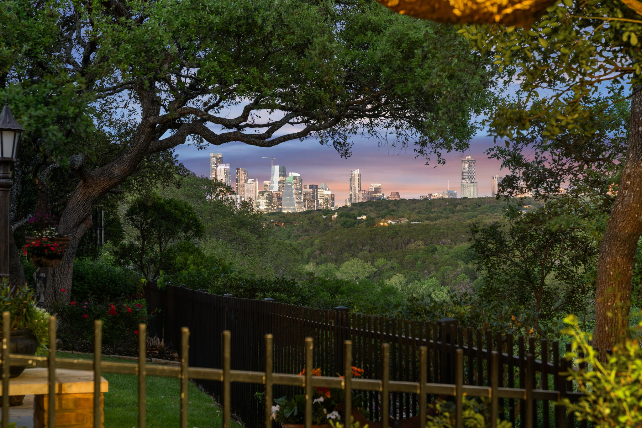 2717 Bartons Bluff Ln