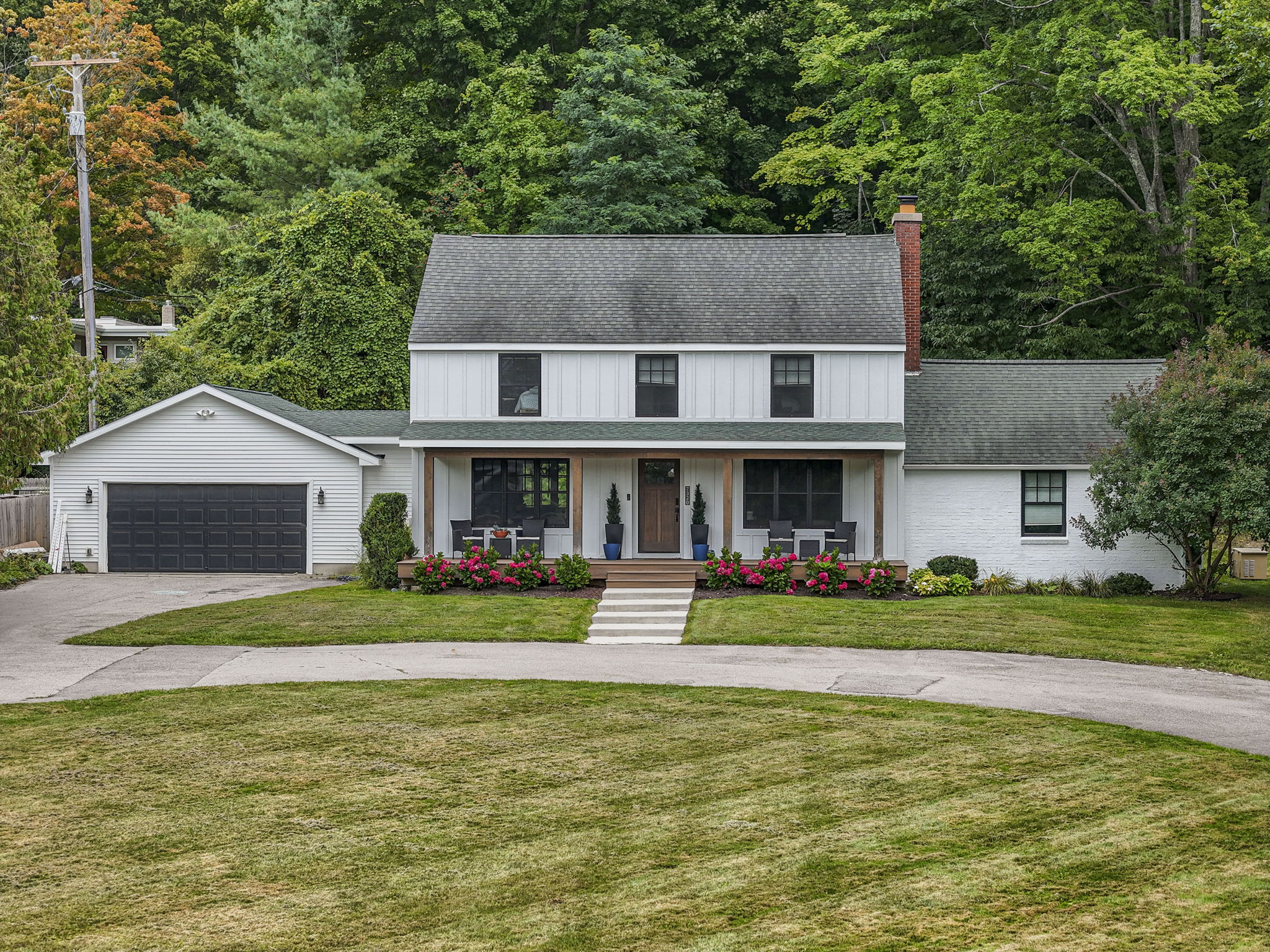 7320 Peninsula Drive