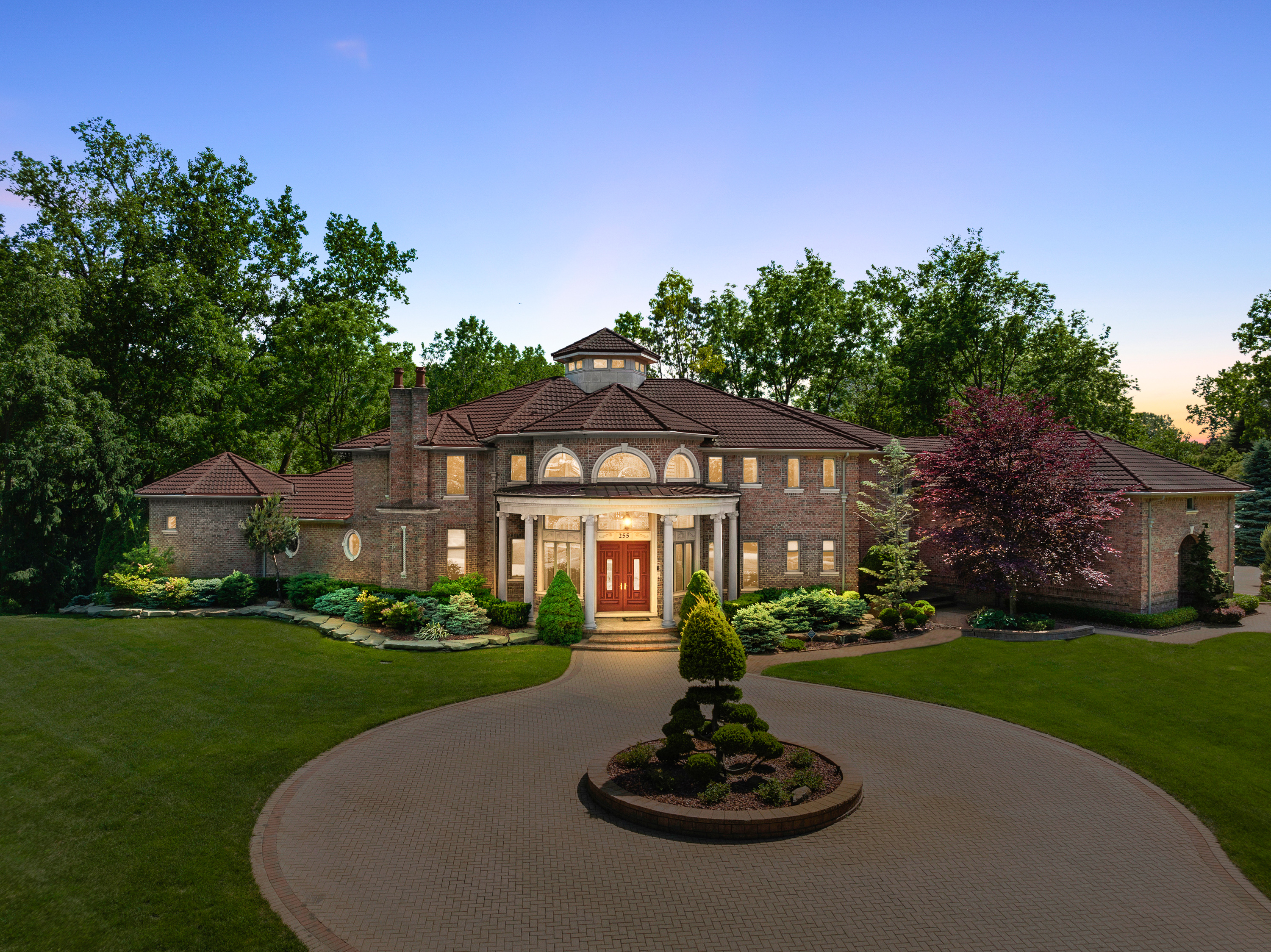 255 Camelot Way