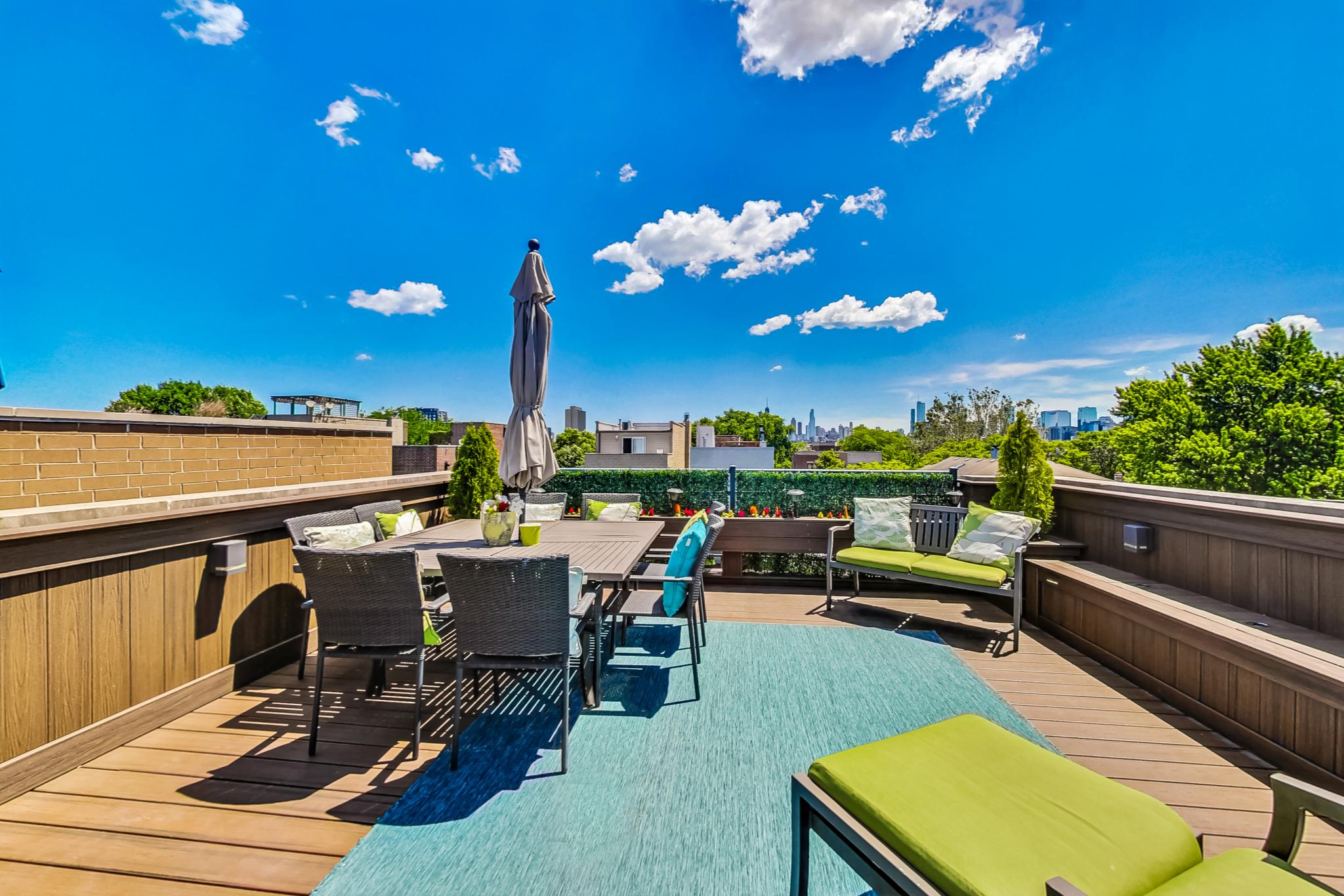 1037 N Winchester Avenue #3