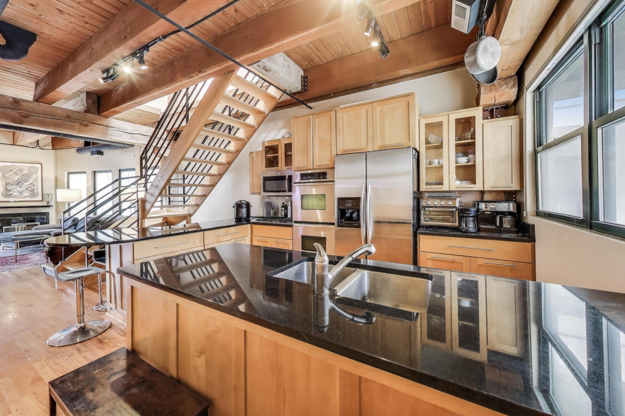 1740 N Marshfield Avenue #30