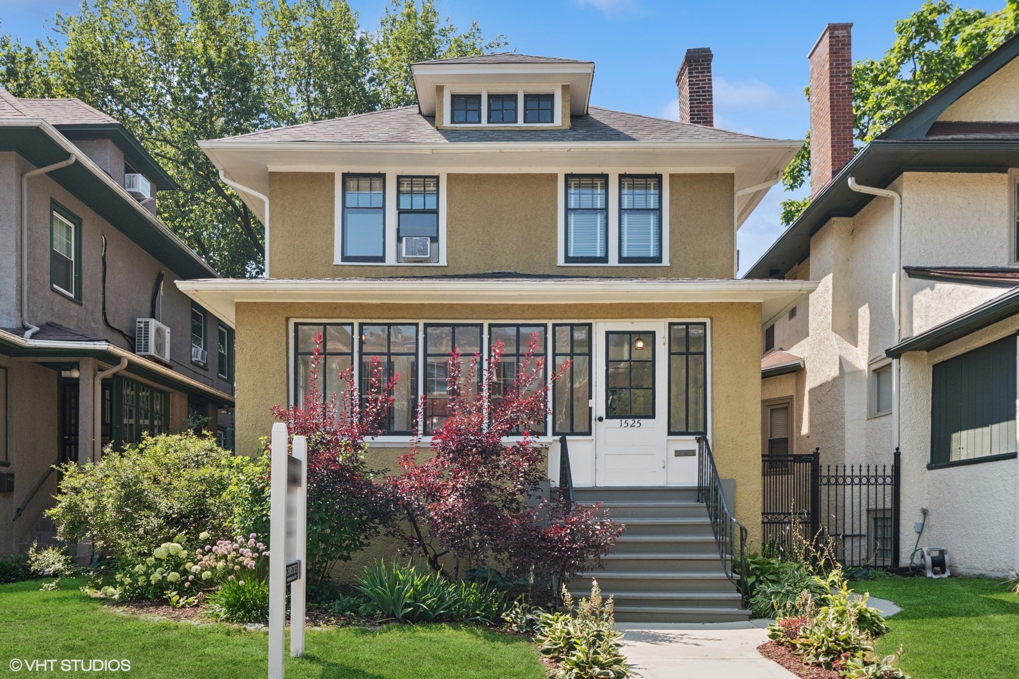 1525 W Birchwood Avenue