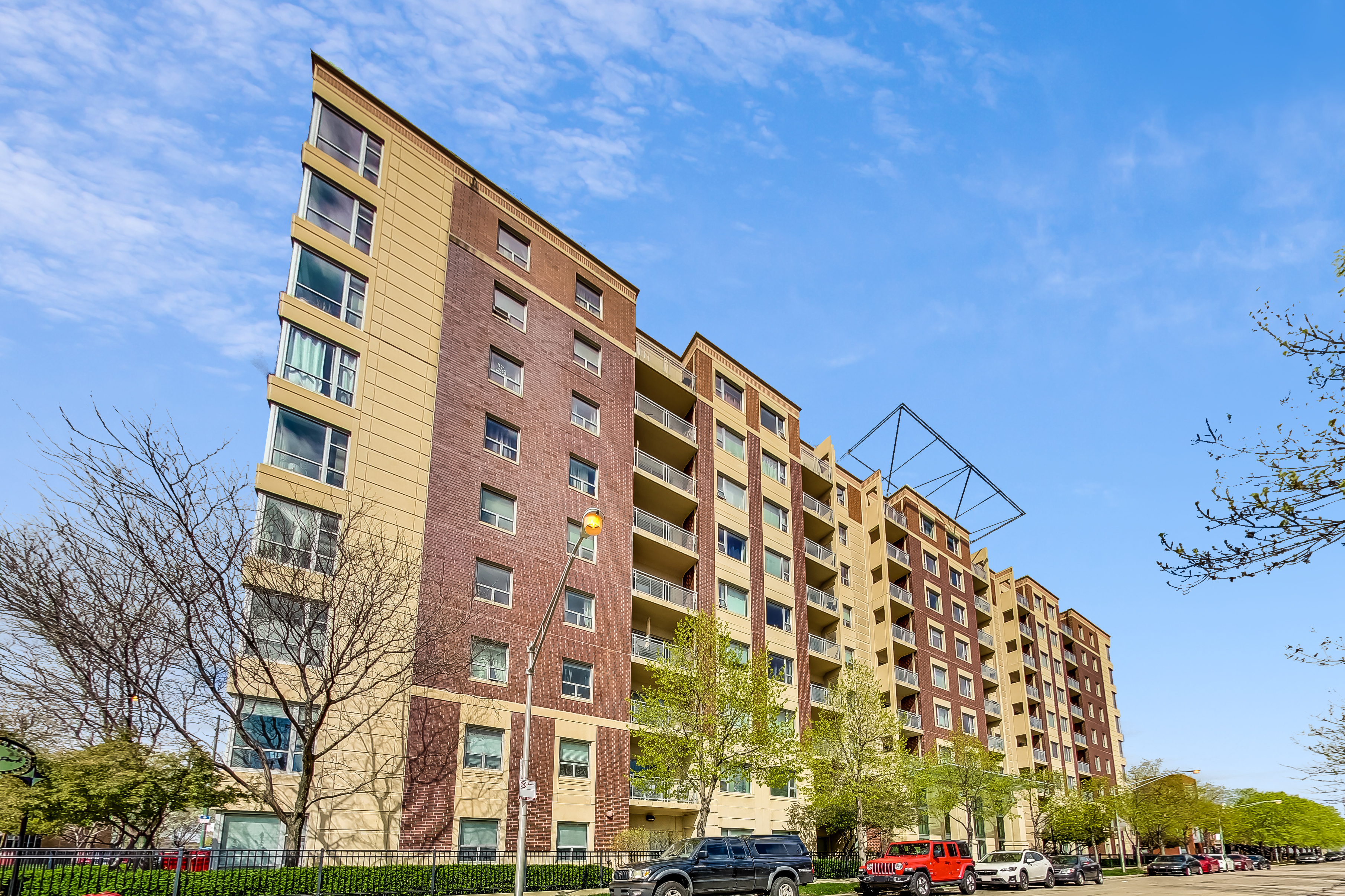 100 N Hermitage Avenue #711