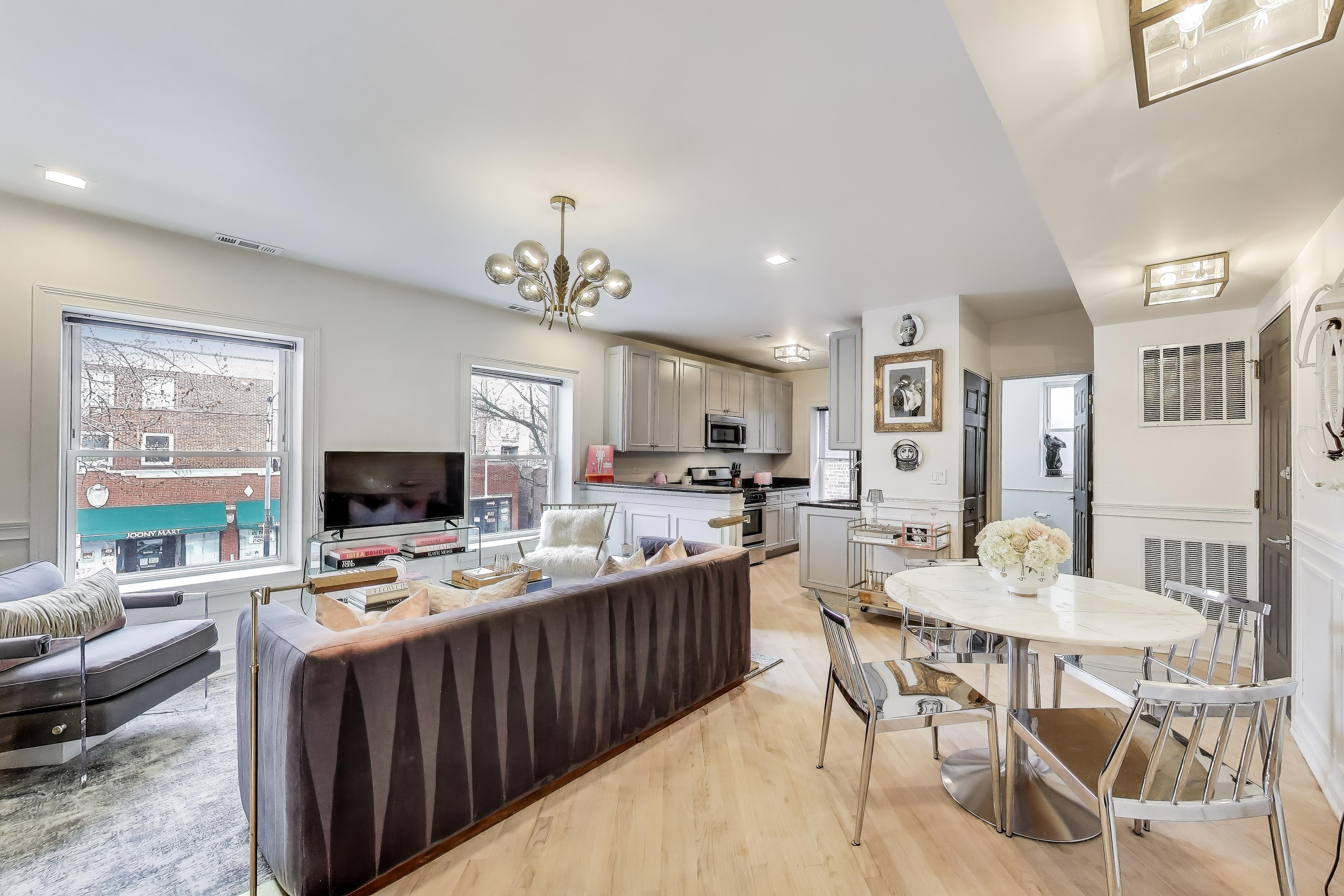 3203 W Argyle Street #2E