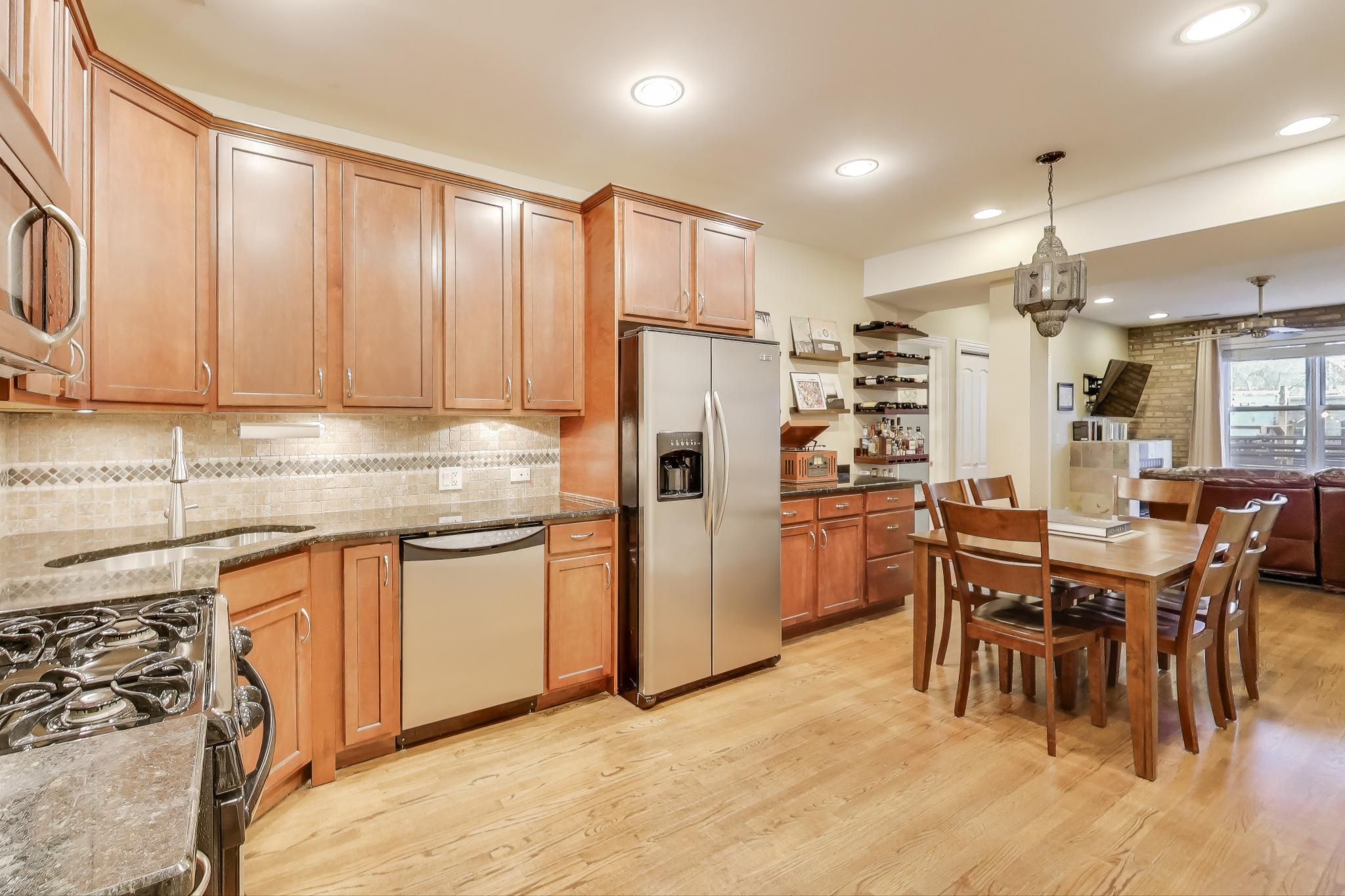 1378 N Wolcott Avenue #2C