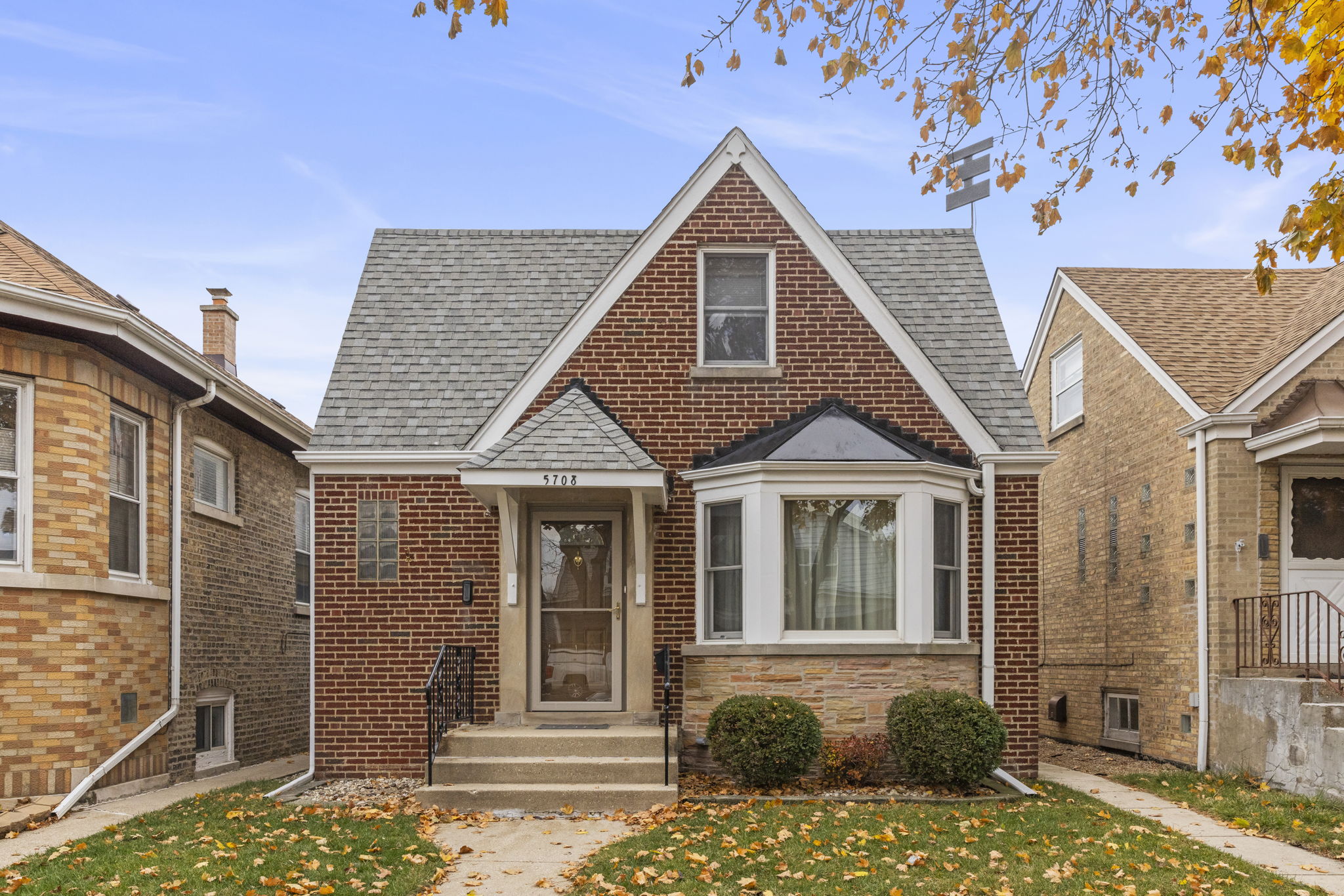 5708 N Austin Avenue