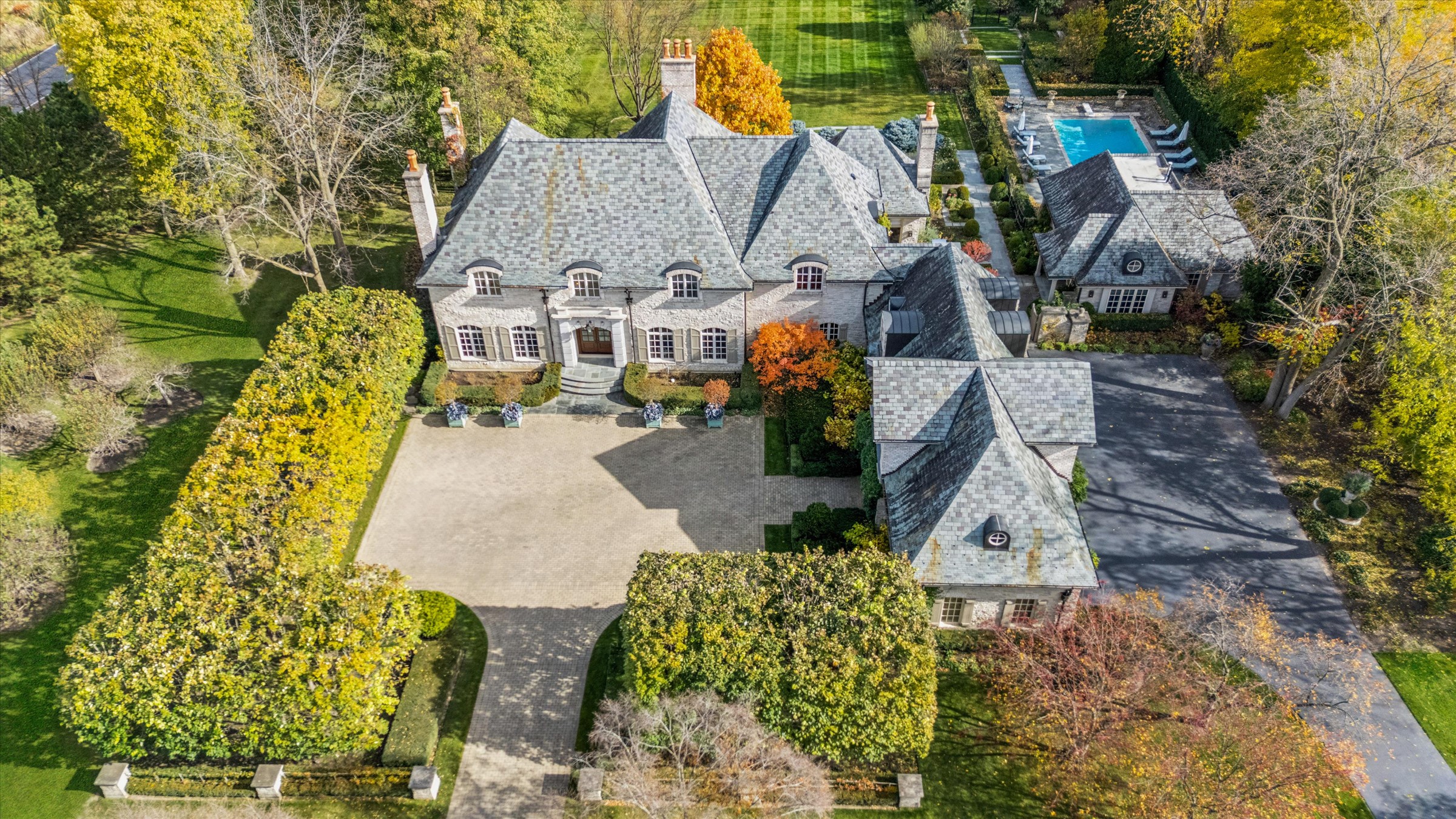 2450 Persimmon Drive