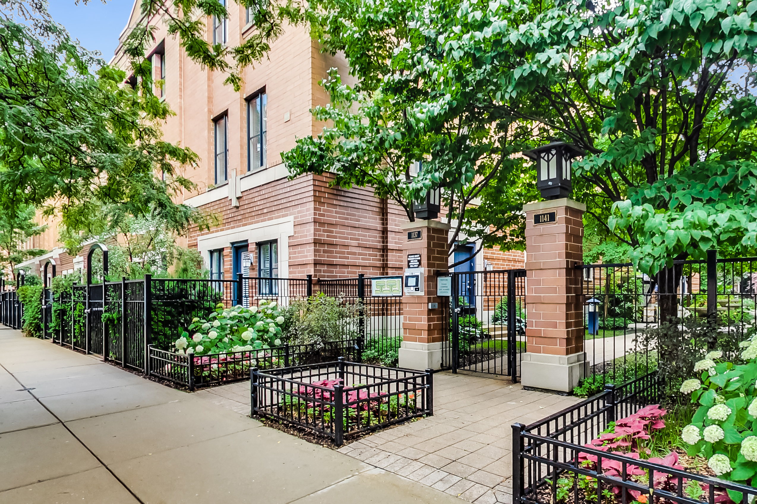 1137 W Monroe Street #9