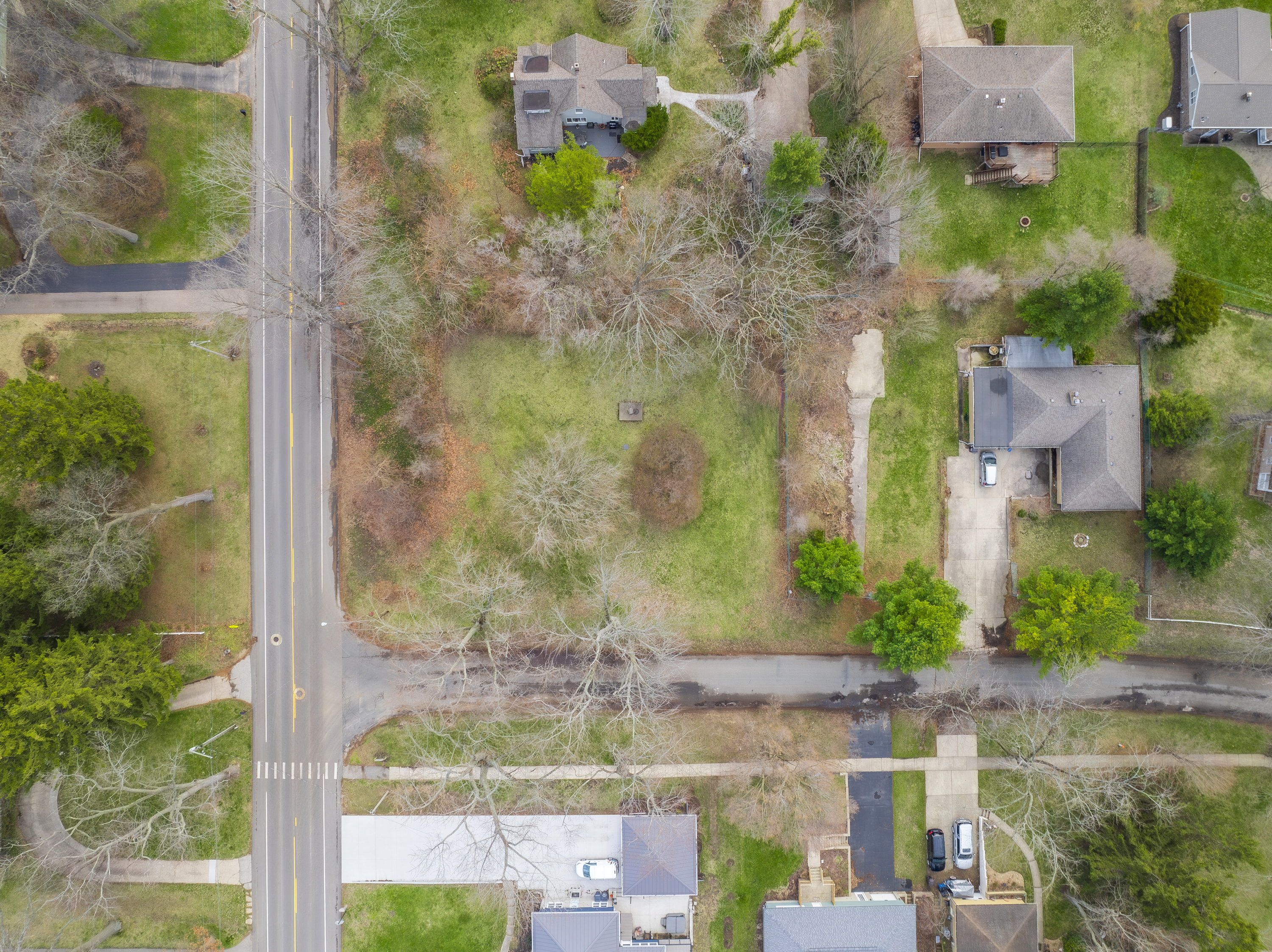 2754 W Glenlord Road