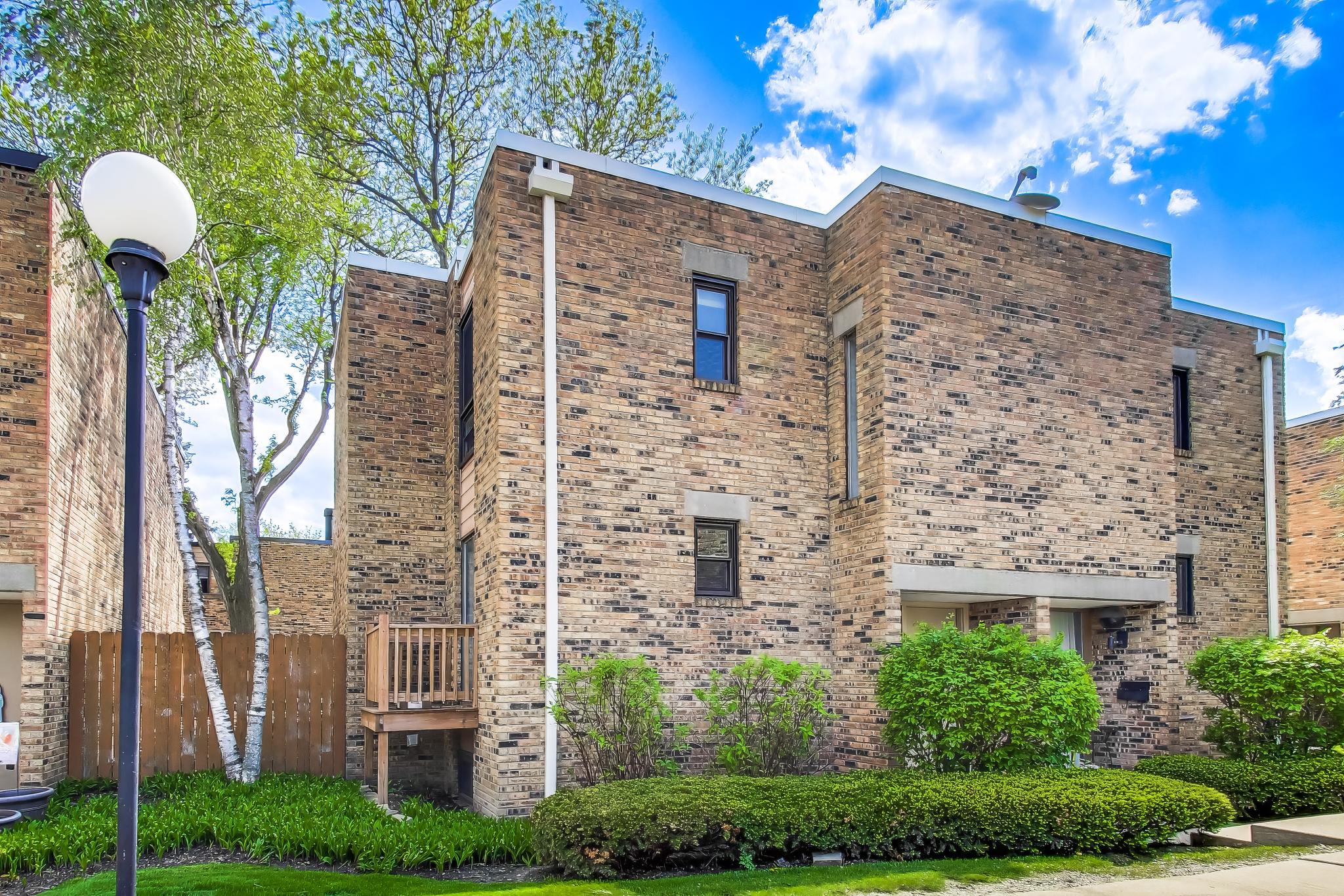 2006 Post Oak Place