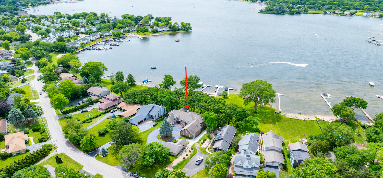 605 Lake Shore Boulevard