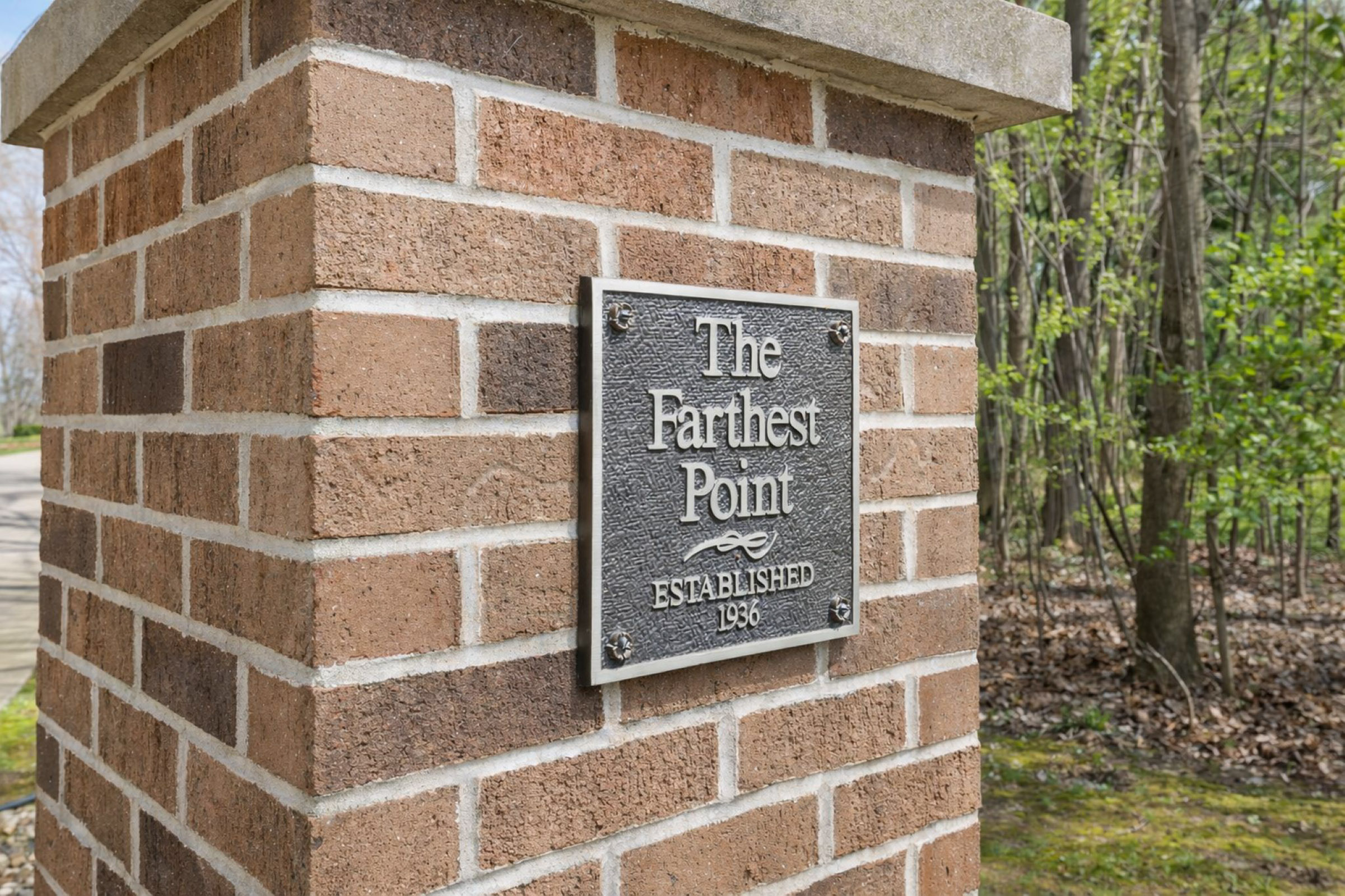 4915 Stockbridge Drive