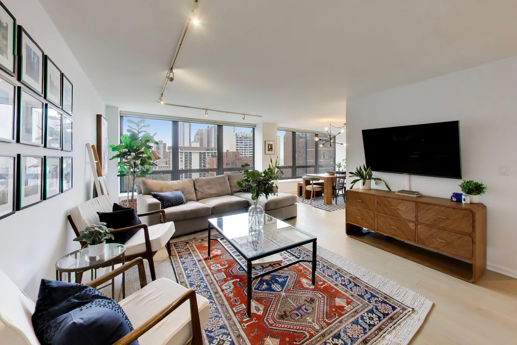 50 E Bellevue Place #1606