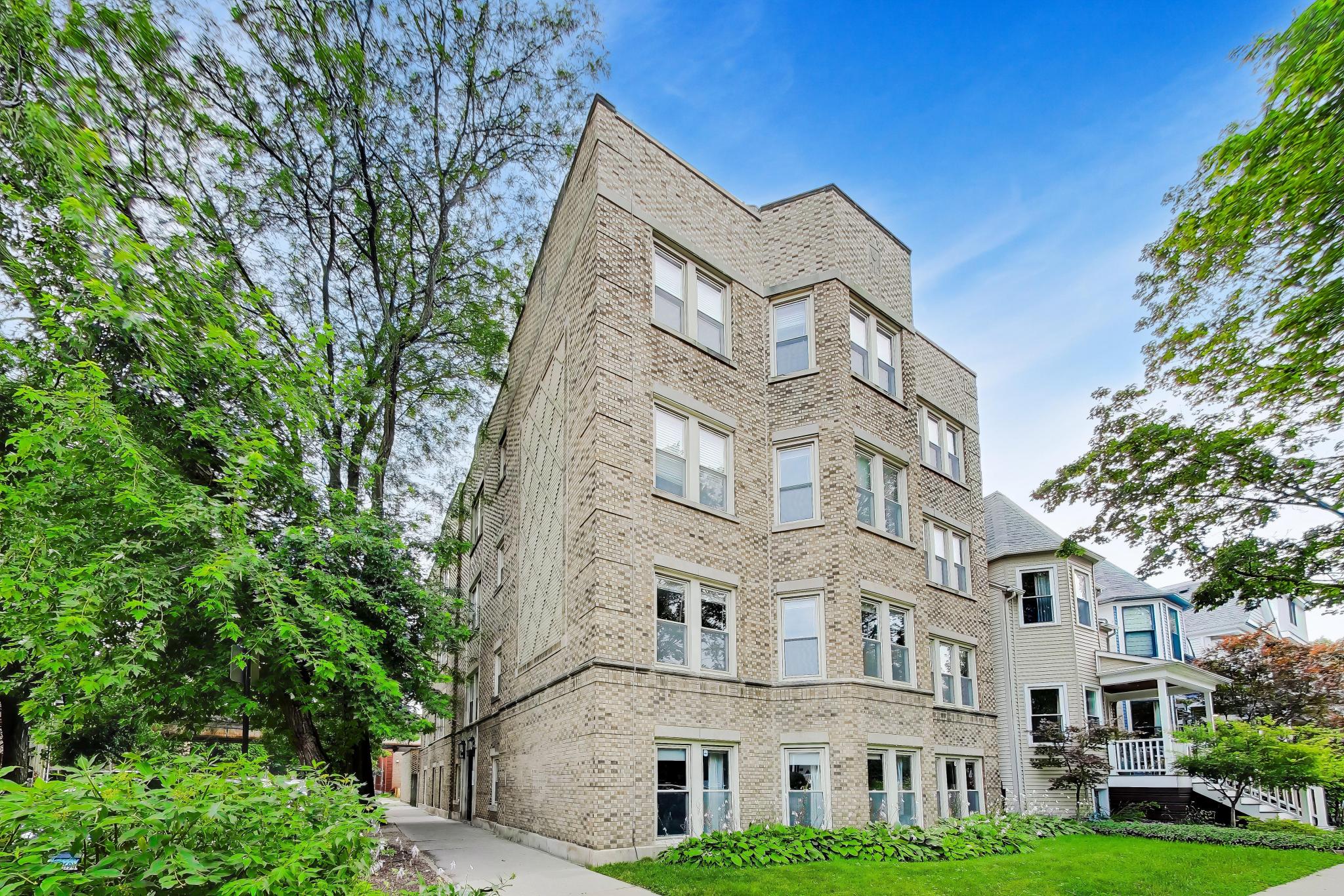 4646 N Seeley Avenue #1N