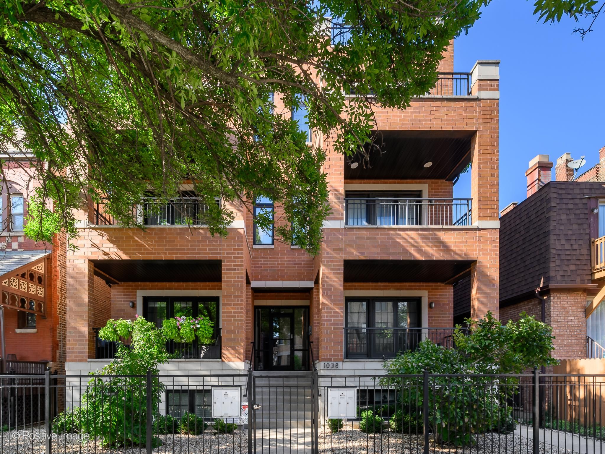 1038 W Diversey Parkway #3E