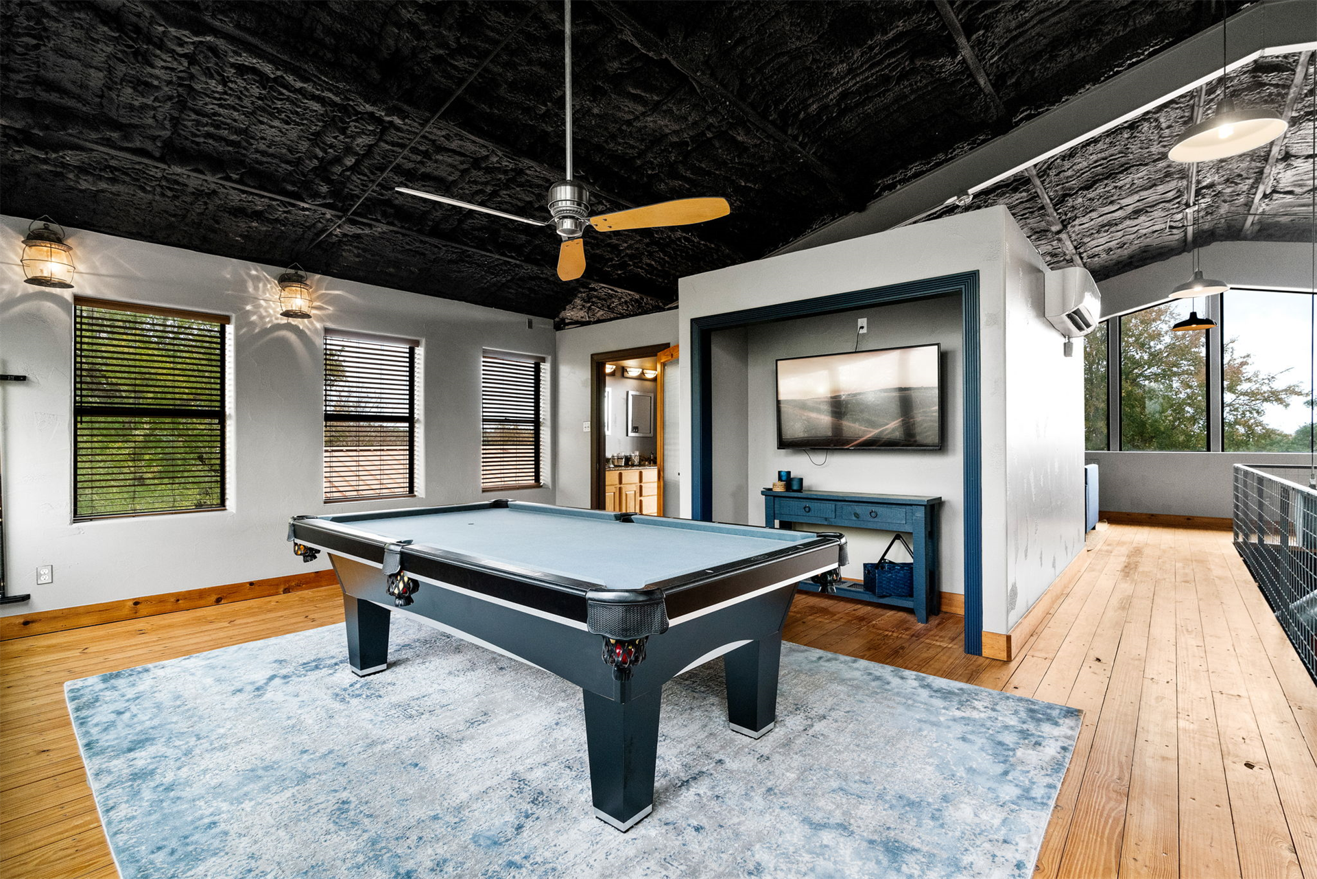 4 Bedroom Single Family Home/House's Image 16